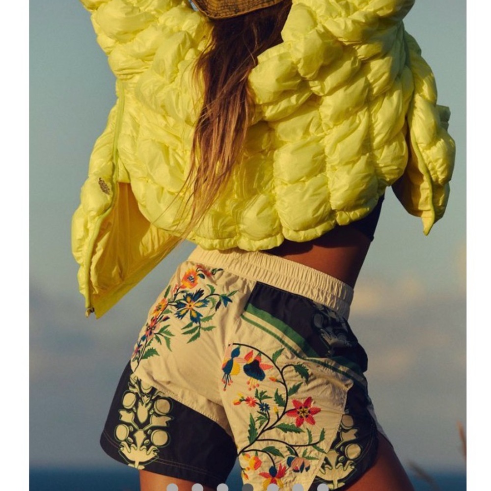 Free People Prime time shorts - Picture 3 of 3